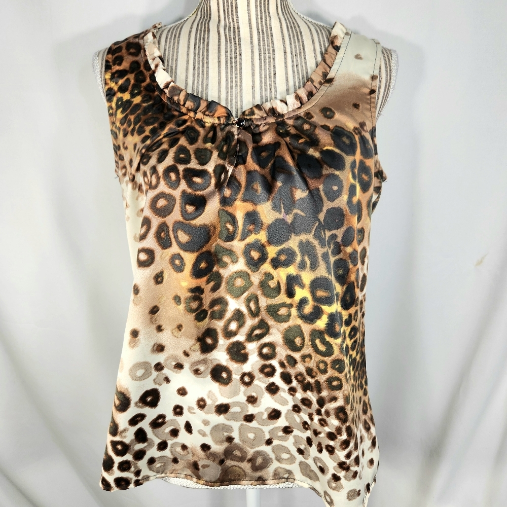 dressbarn NWOT Brown Tan Animal Print Ruffle Neck Sleeveless Top Size Medium